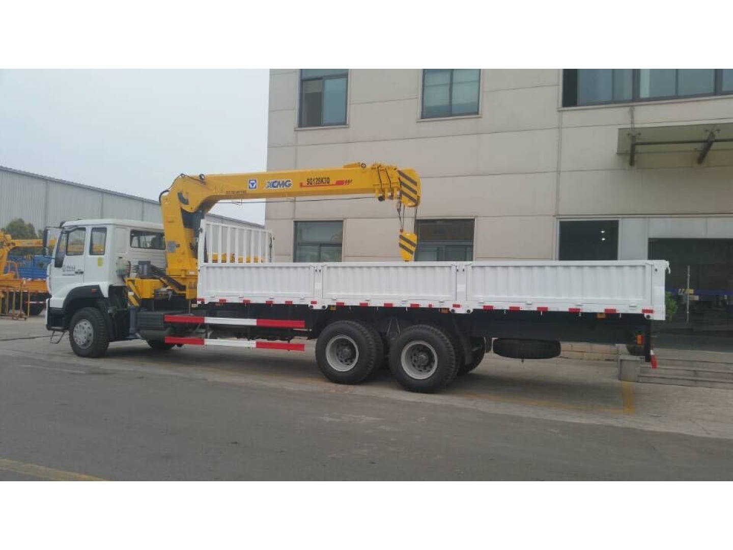 12Ton Straight Boom Crane on Dongfeng 6X4  Truck