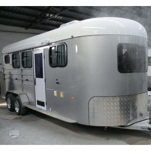 Four Horses Transport Trailers