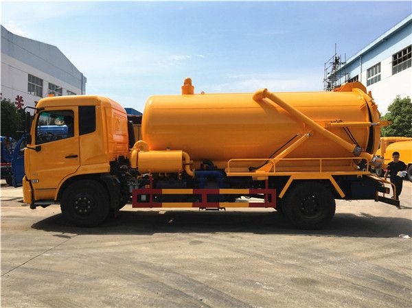 Dongfeng 4x2 8-12CBM City Sanitation Feces and Sewage Suction Trucks