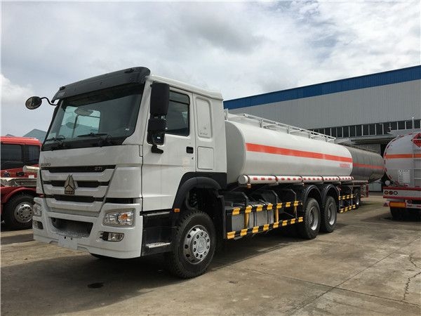 HOWO 6x4 10 Wheels 20-25CBM  Fuel oil Tanker