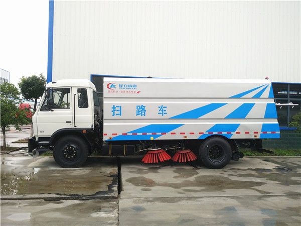 Dongfeng 4x2  12CBM Road sweeper Trucks