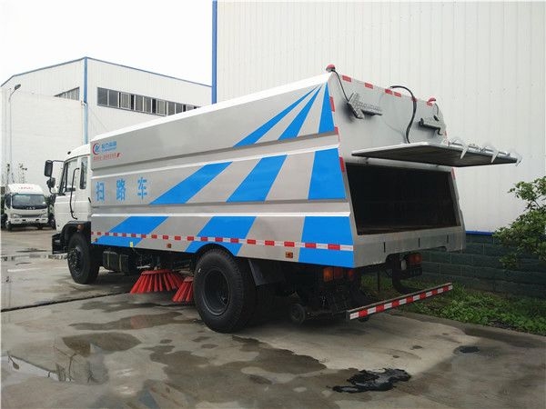 Dongfeng 4x2  12CBM Road sweeper Trucks