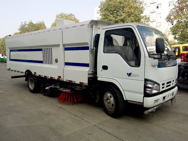 ISUZU 7 CBM 4x2 Road Sweeper Trucks