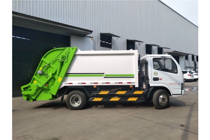 Dongfeng 4x2 5-8CBM Garbage Compactor Trucks